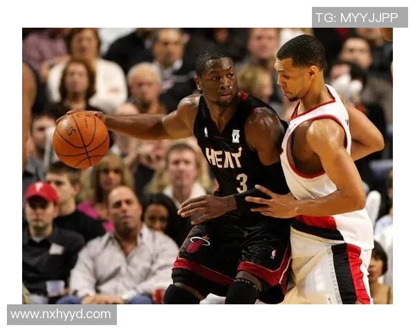 雷霆与开拓者第四场激战回顾双方球员表现与战术分析